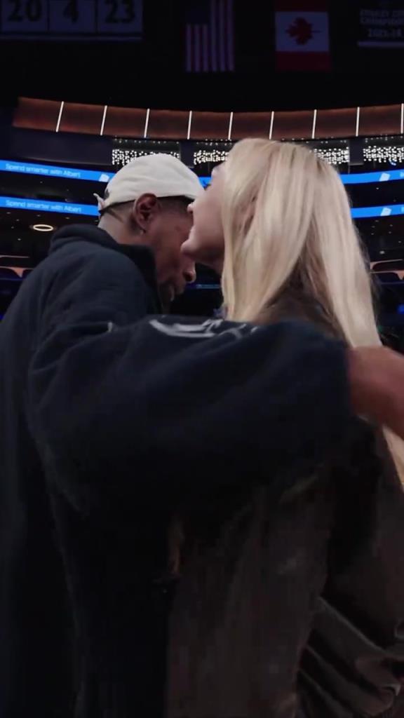 卡梅倫布林克這大長腿，KD都得多看幾眼