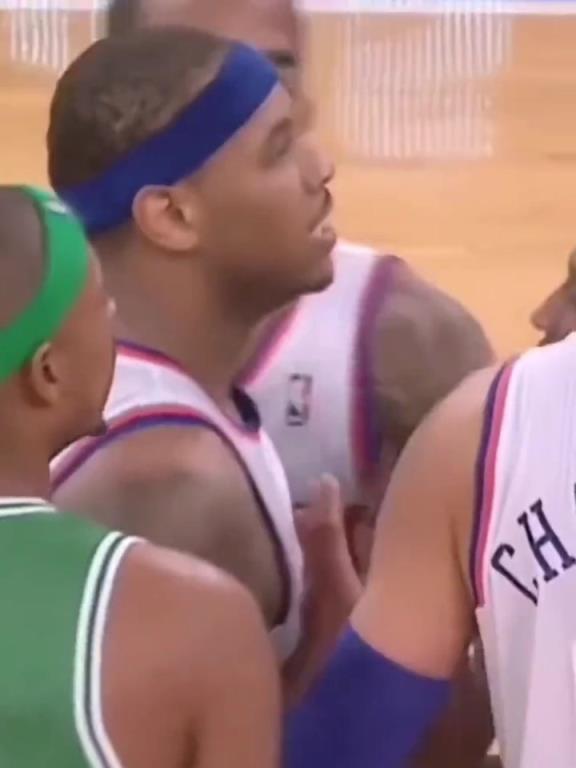 社會(huì)瓜！當(dāng)年安東尼與加內(nèi)特發(fā)生沖突，賽后瓜哥帶人堵綠軍大巴